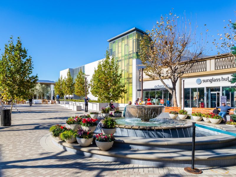 With big renovation, Broadway Plaza helps Walnut Creek shopping scene  thrive – East Bay Times